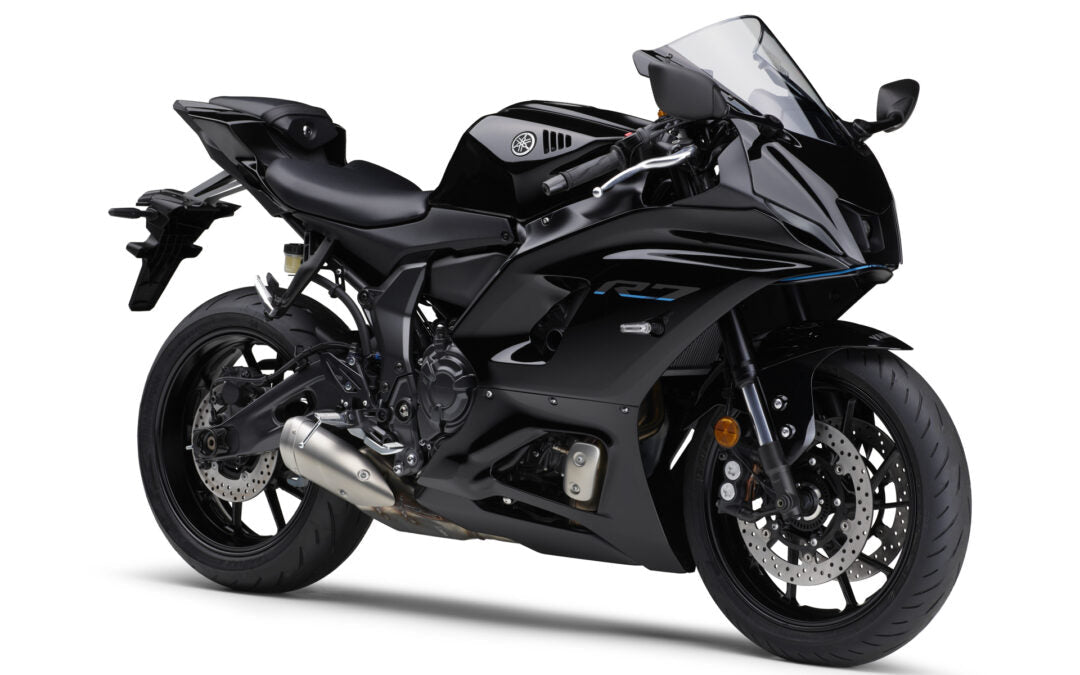 YAMAHA R7